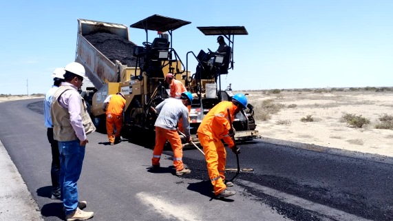 GORE avanza a buen ritmo carretera que conecta La Islilla con Paita