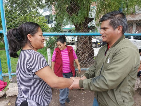 De la mano con el Vecino del Barrio de Progreso.