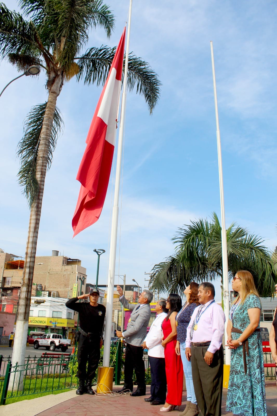 Alcalde provincial y regidores participaron de ceremonia por aniversario del Hospital San Juan Bautista y del Comité de Damas de Huaral