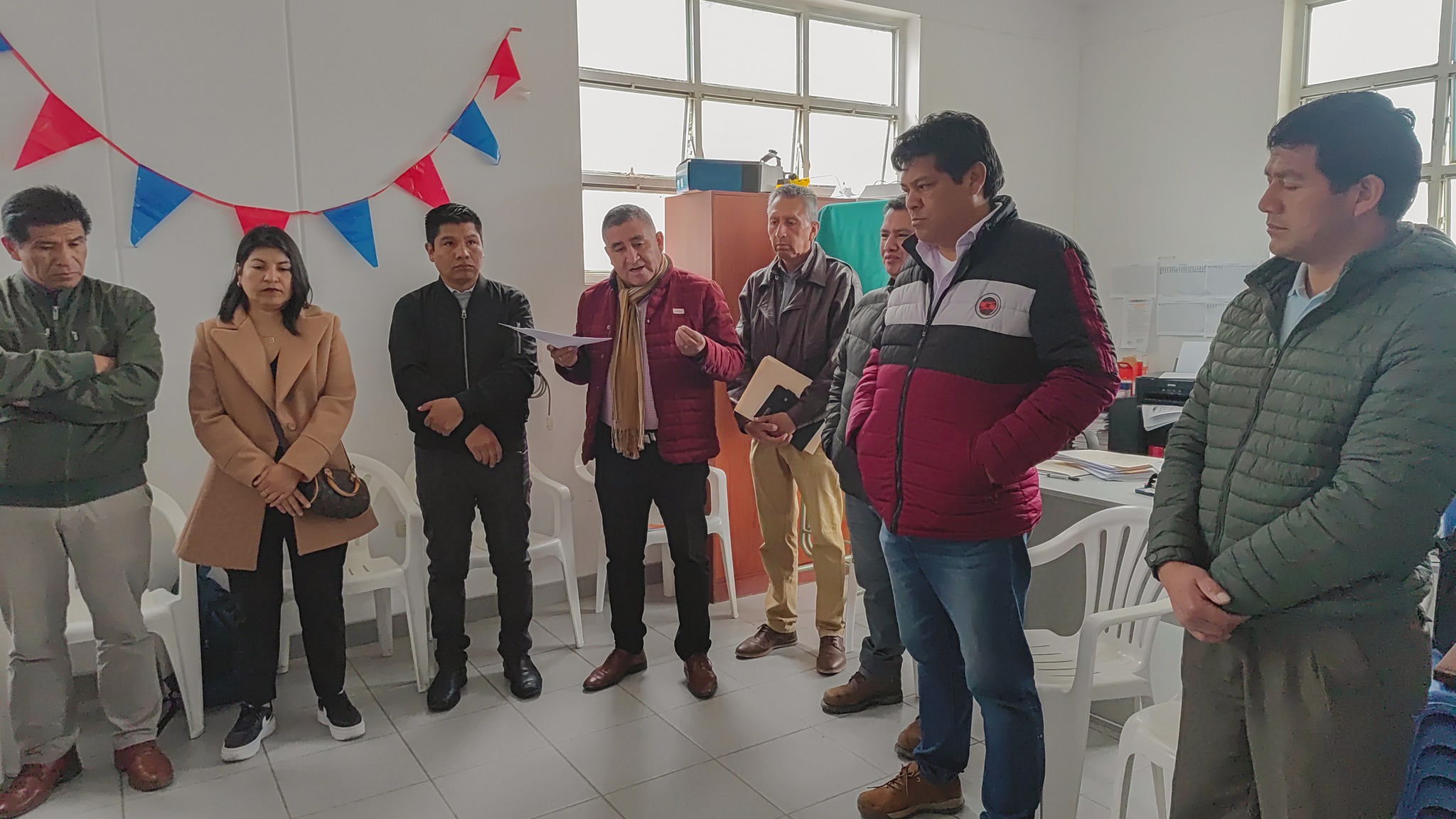 representantes de Salud y EducaciΓ³n.