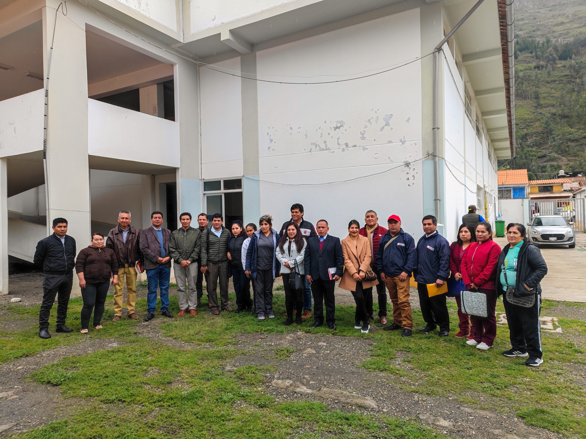 representantes de Salud y EducaciΓ³n.