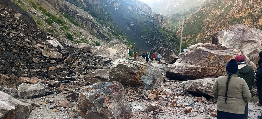 Alertan posible activación de quebrada por nivel rojo ante intensas lluvias en Yauyos 