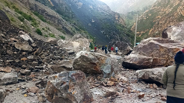 Alertan posible activación de quebrada por nivel rojo ante intensas lluvias en Yauyos 