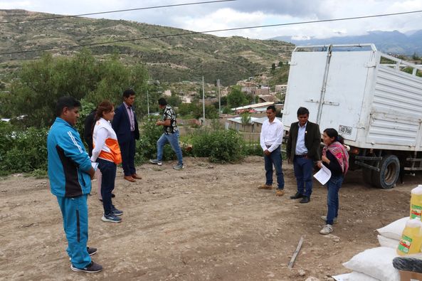 ENTREGA DE KIT DE VIVIERES DE PRIMERA NECESIDAD A COMEDORES POPULARES DE SANTA RODA DE YANAMILLA Y TIROPAMPA