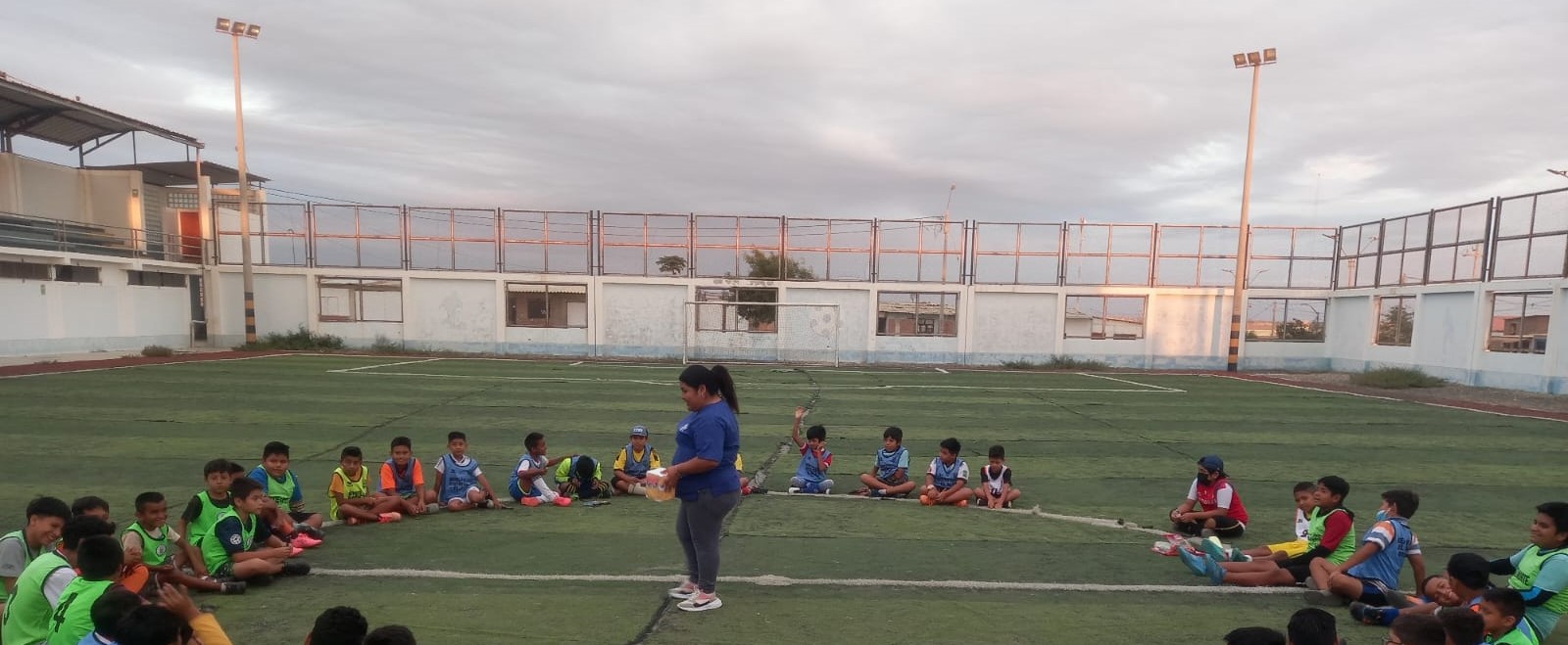 Taller Psicológico se brinda a Niños y Jóvenes Deportistas