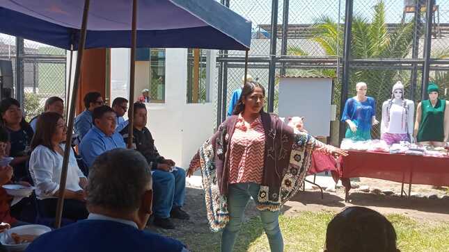 DIRCETUR apoya trabajo artesanal de las internas del penal de mujeres