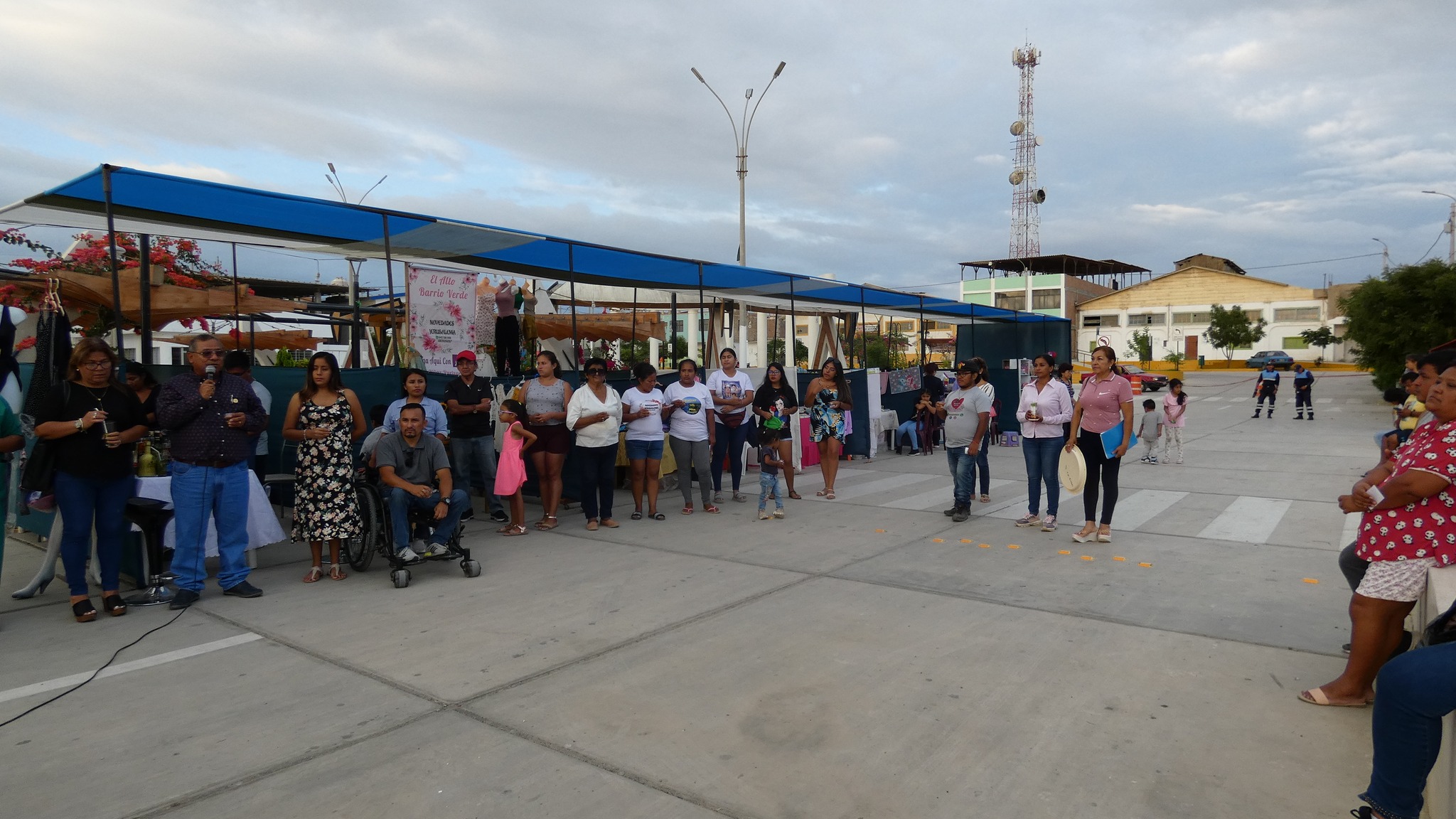 Todo un éxito resultó Feria de Emprendedores y Artesanas por 68° Aniversario del Distrito de El Alto