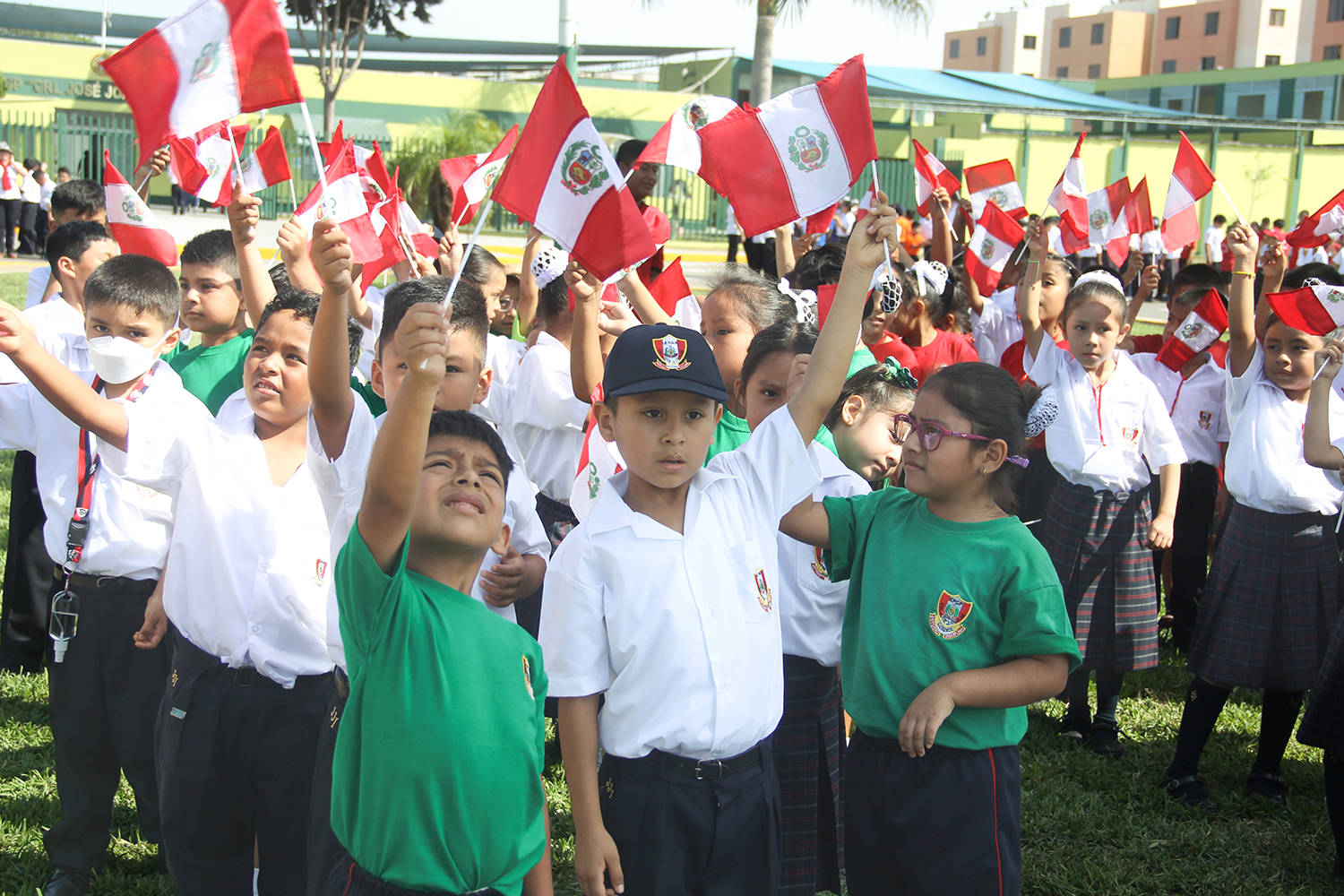 Escolares son los más emocionados con retornar a clases.