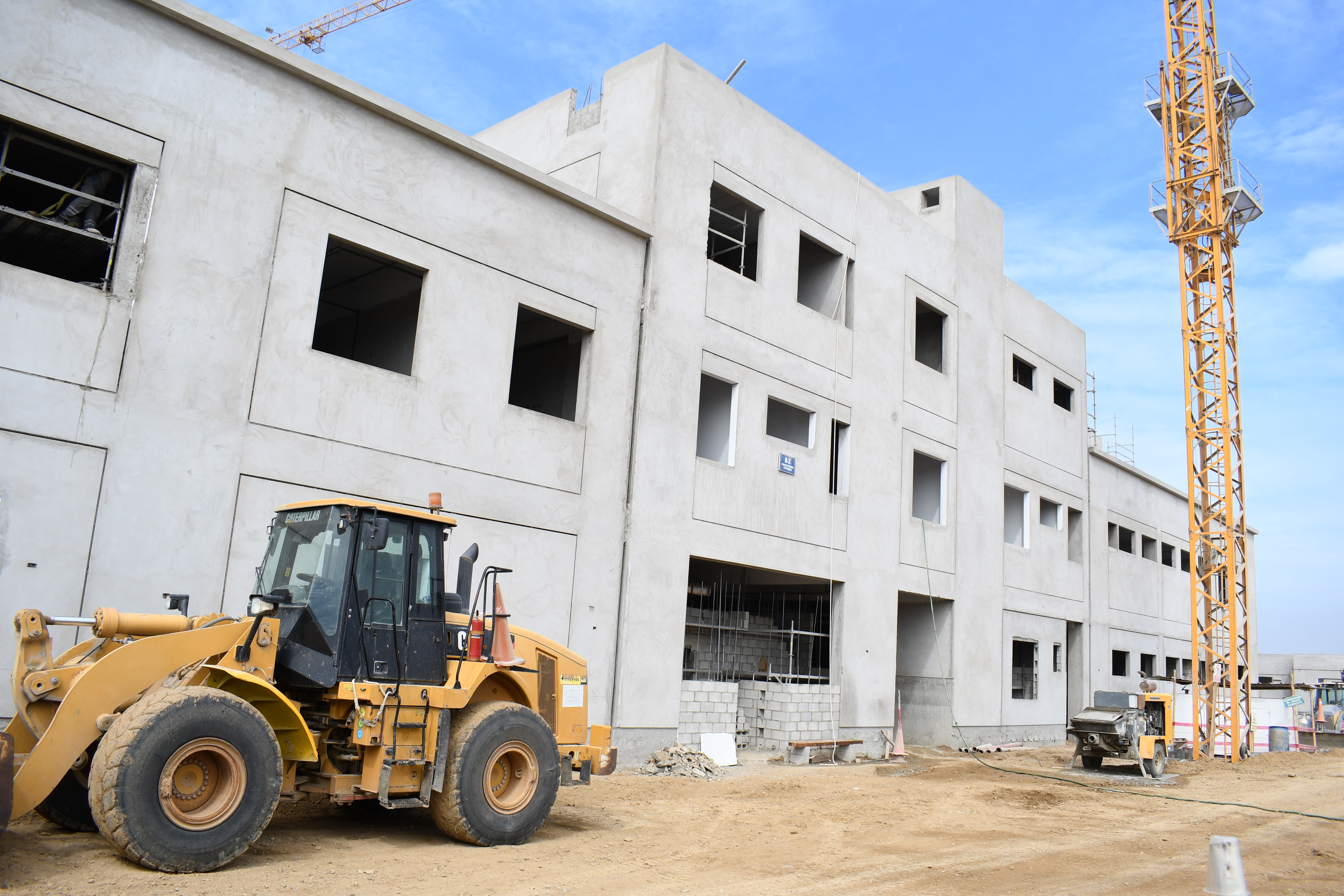 Gerente de Salud supervisa construcción del nuevo Centro de Salud para Reque