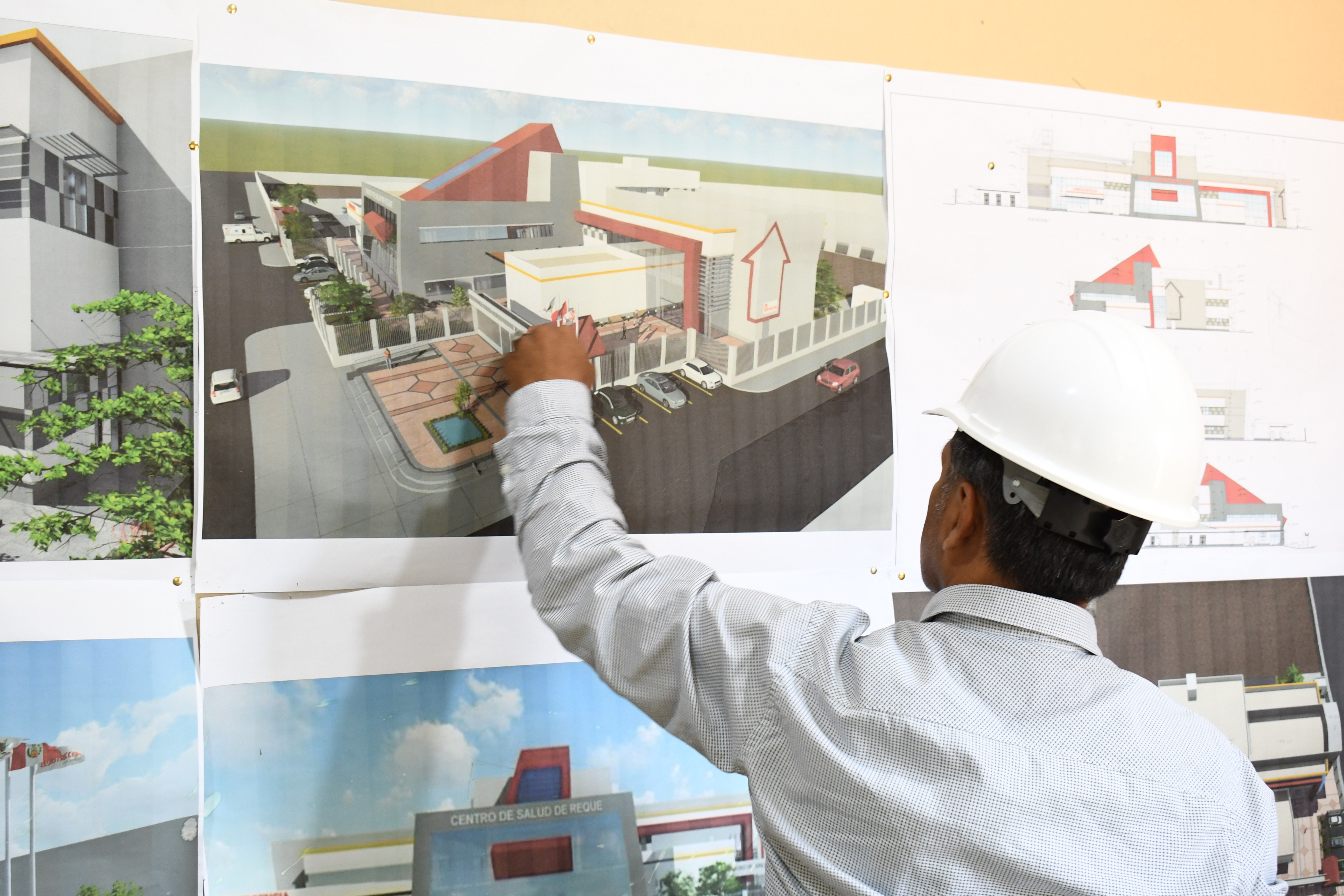 Gerente de Salud supervisa construcción del nuevo Centro de Salud para Reque