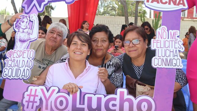 Mujeres del GRT son agasajadas en su día