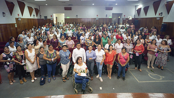 Gobierno Regional rindió homenaje por el "Día Internacional de la Mujer"