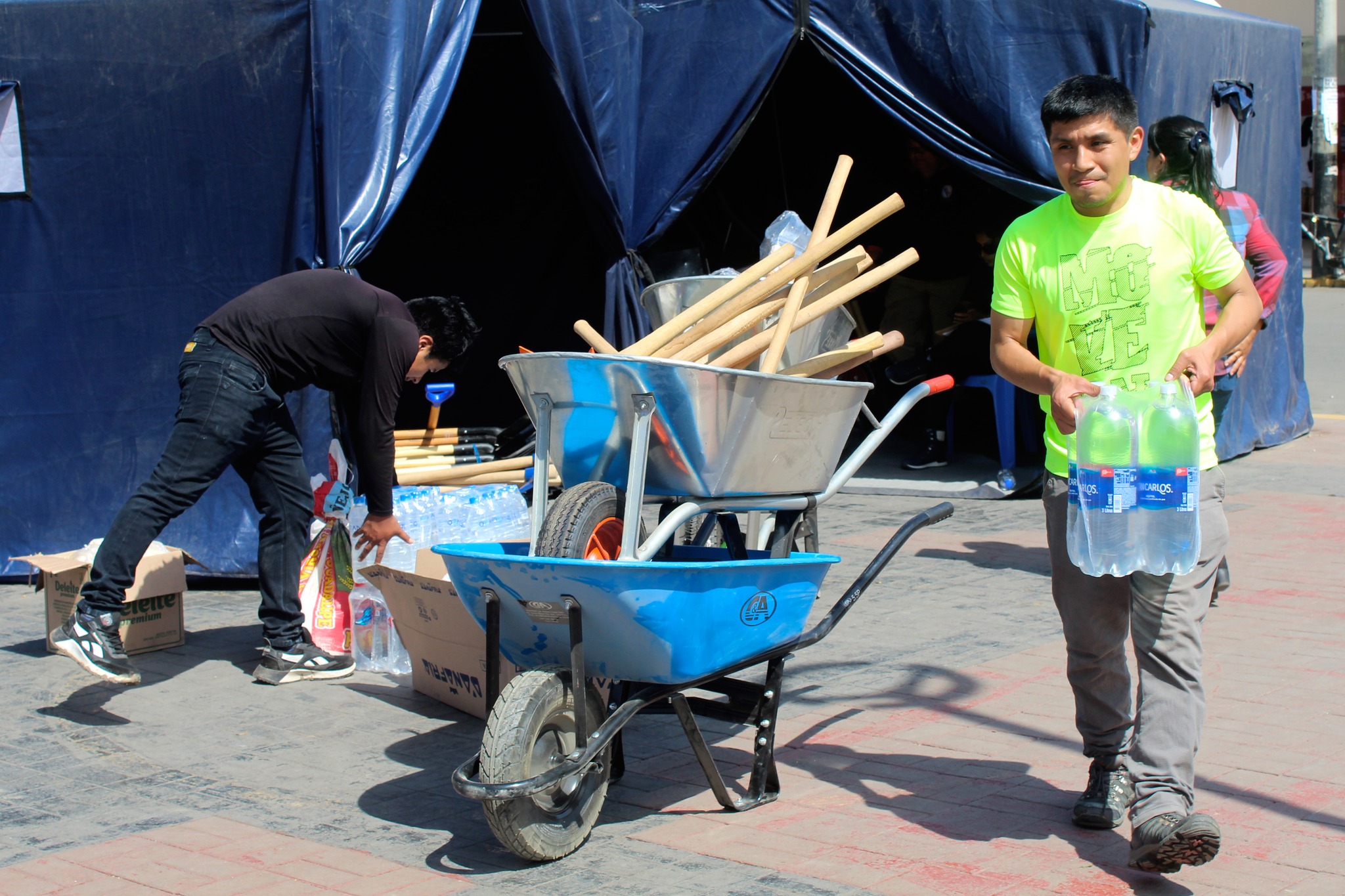 Entregan herramientas y alimentos no perecibles a las comunidades de Pacaraos, Viscas, Ravira y Vichaycocha