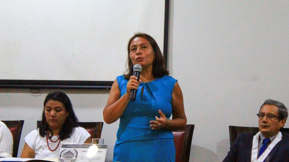 MUJER