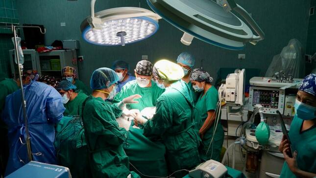 Más de 720 personas esperan un trasplante de riñón para salvar su vida 