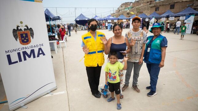 La campaña de servicios gratuitos llegó a Los Jardines, Sector La Quebrada, A.H. en Carabayllo.