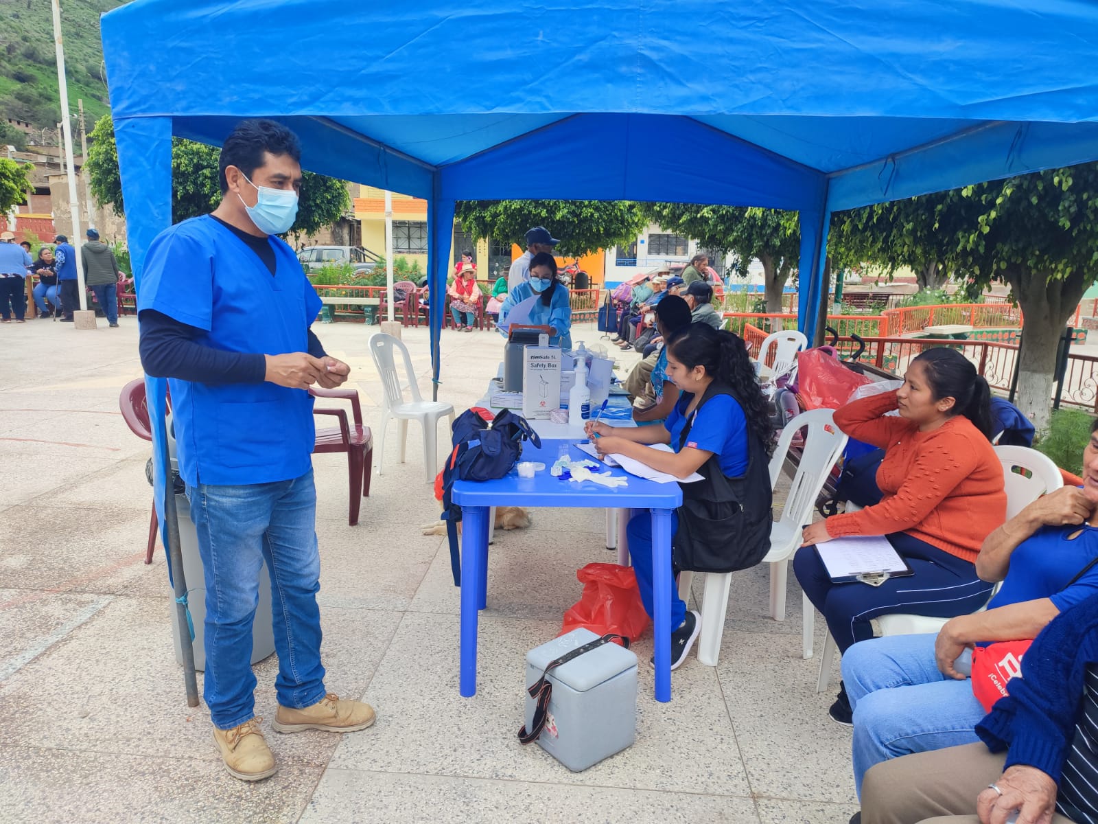 Pensión 65 para el beneficio de la salud visual de sus personas usuarias