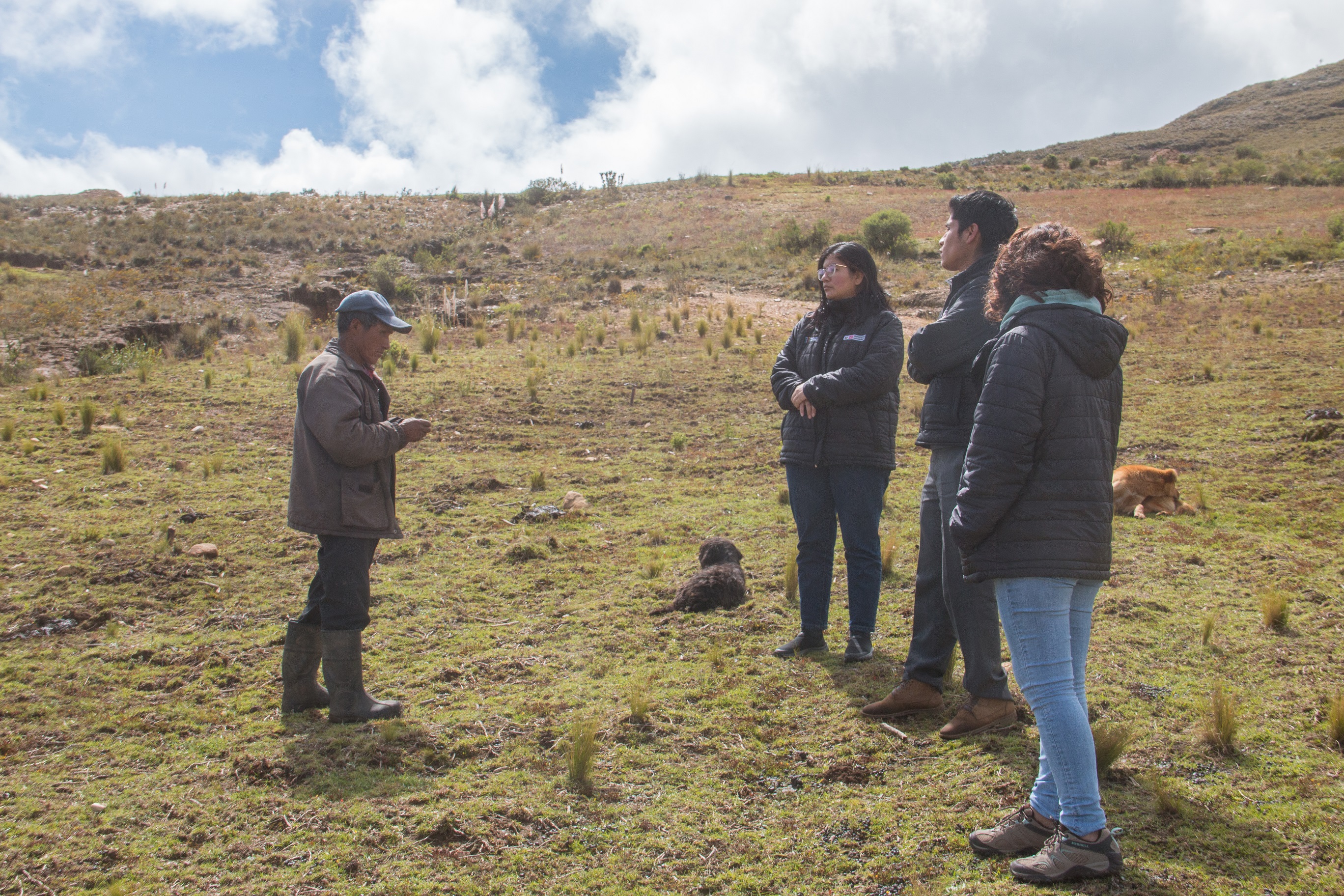 La Libertad: Ministerio de Cultura se reunió con autoridades para prevenir afectaciones al Sitio Arqueológico Cerro Grande