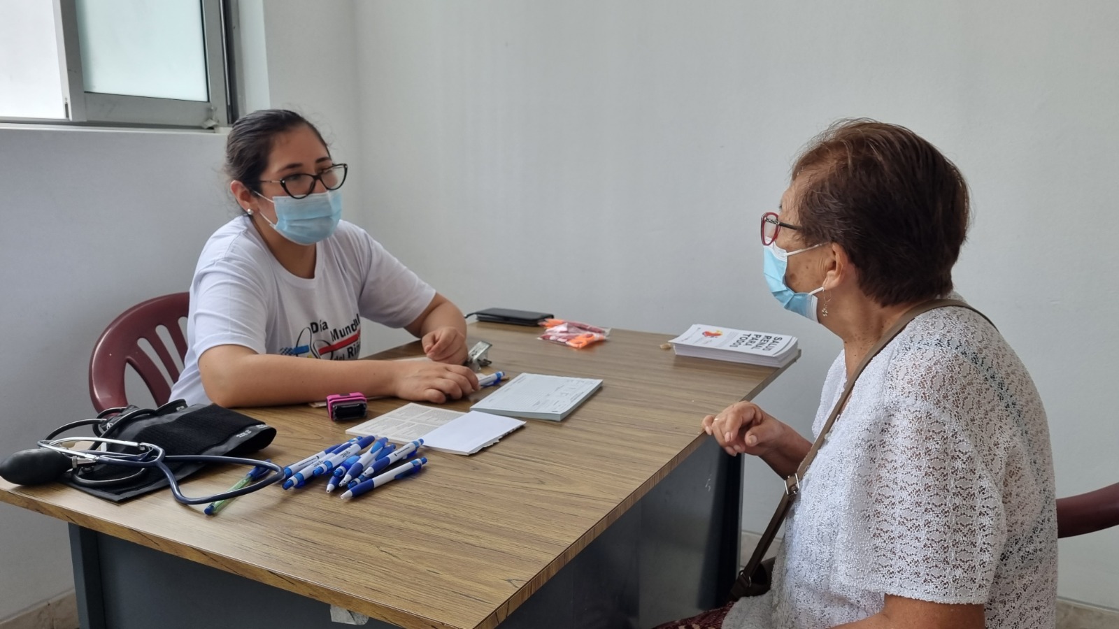 Un total de 81 pacientes fueron atendidos por el Servicio de Nefrología en Campaña de Salud por el Día del Riñón