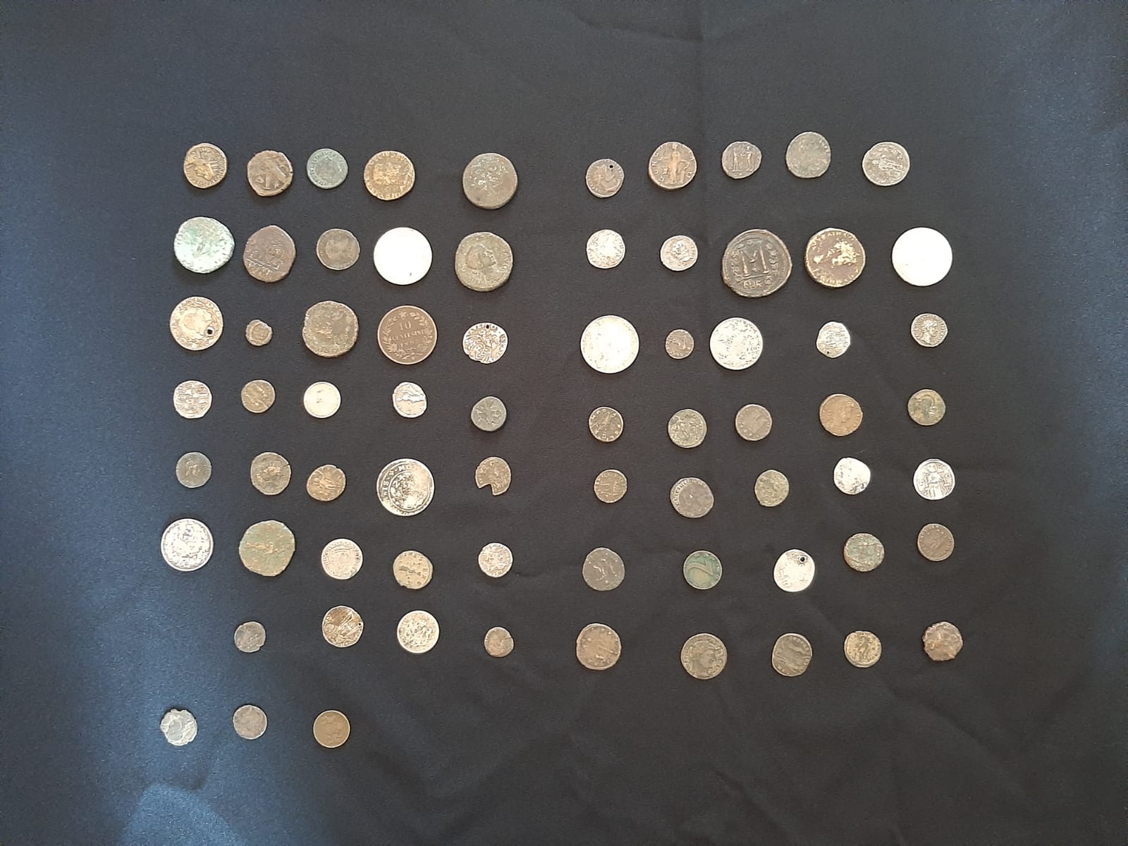Ministerio de Cultura participó de la ceremonia de entrega de 73 monedas antiguas a la Embajada de Italia