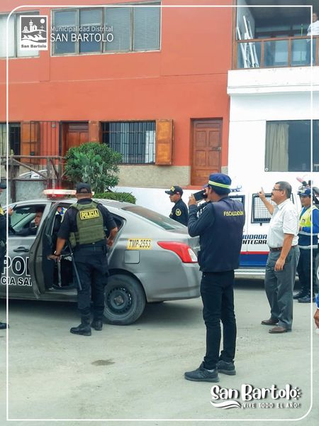 Nuestro equipo de Seguridad Ciudadana, al mando del General (r) Aldo Miranda, en trabajo integrado con la PNP acudieron de manera inmediata al llamado de la vecina