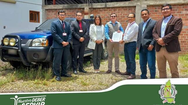 Dirección Regional de Educación de Amazonas recibe donación de una camioneta.