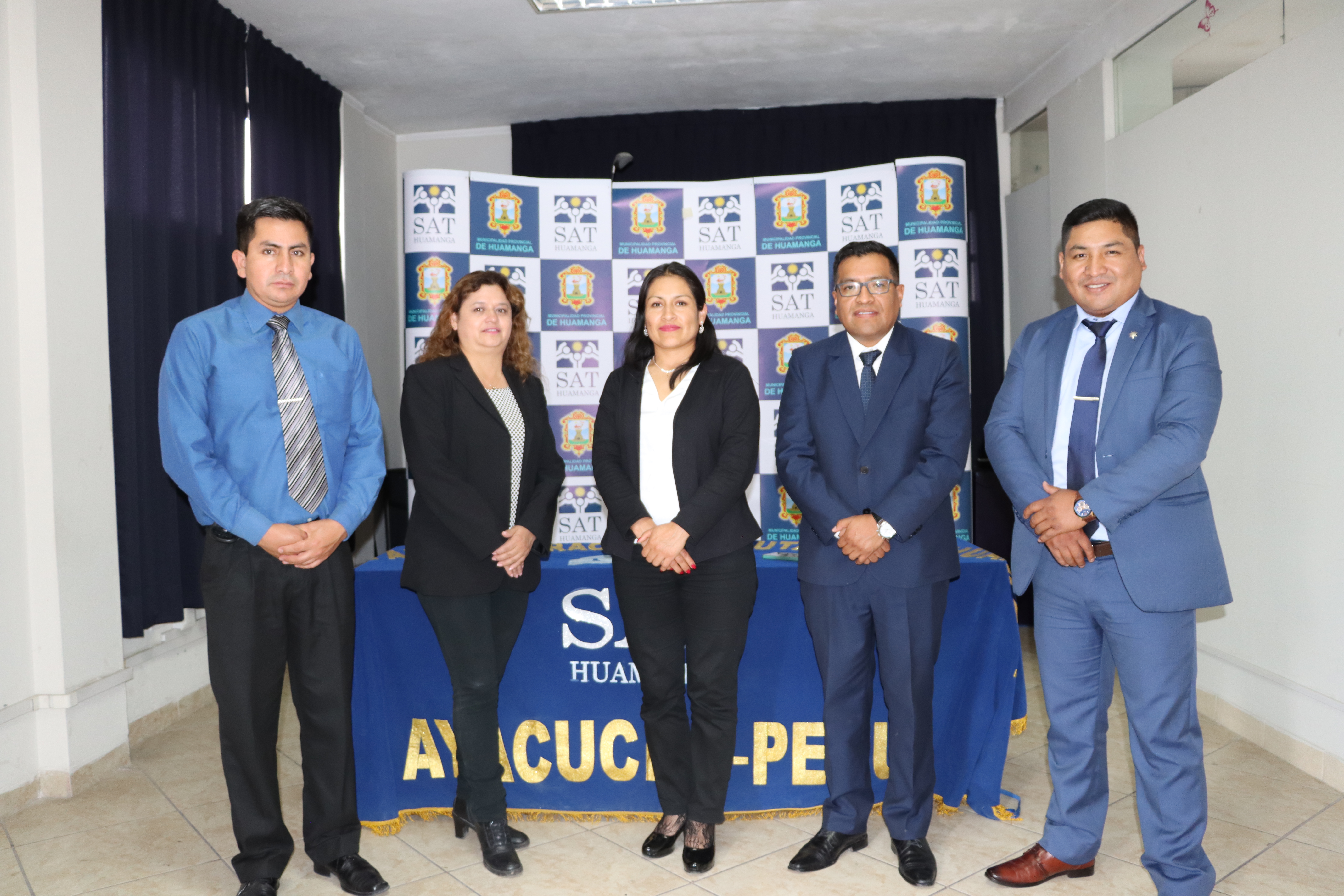 Foto de funcionarios