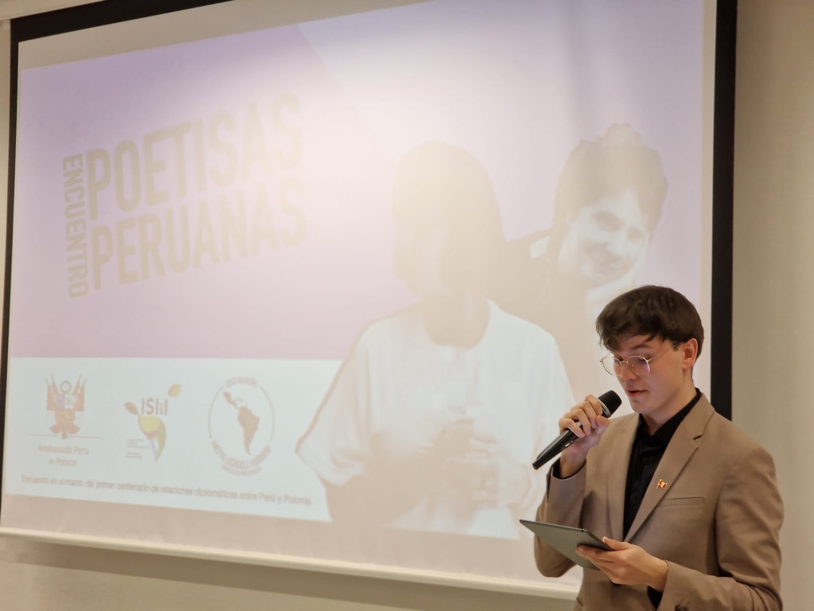 Encuentro “Poetisas Peruanas” en Varsovia