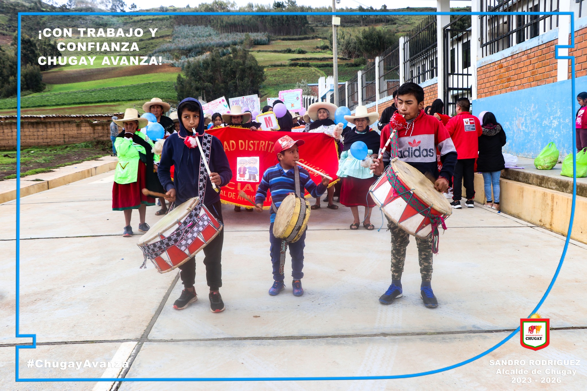 El día de hoy Miércoles 08 de Marzo se llevó a cabo la ceremonia por el día Internacional de la mujer, en el complejo deportivo de Chugay Centro.