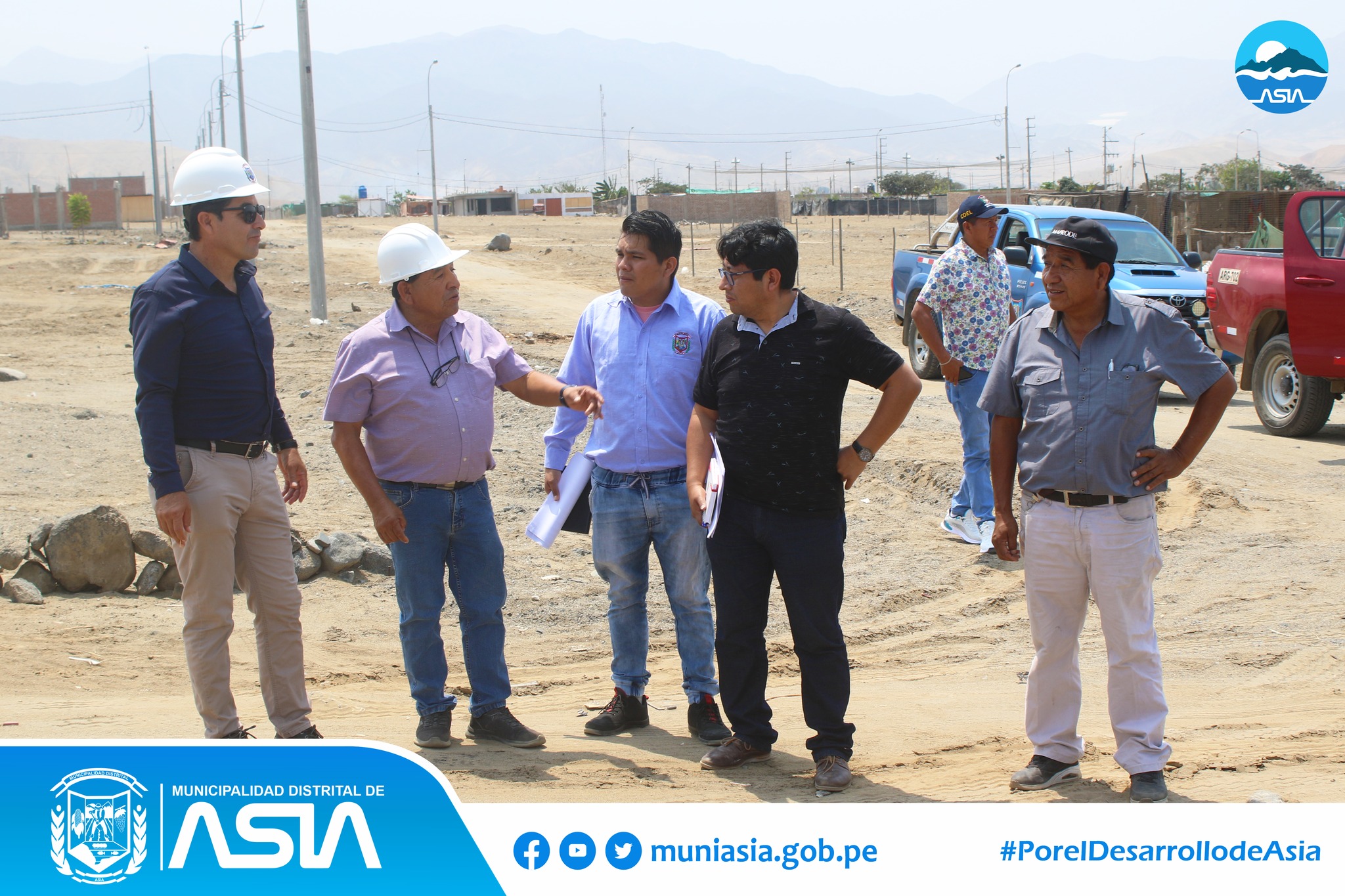 Alcalde supervisa obra de electricidad en el anexo santa rosa de Asia