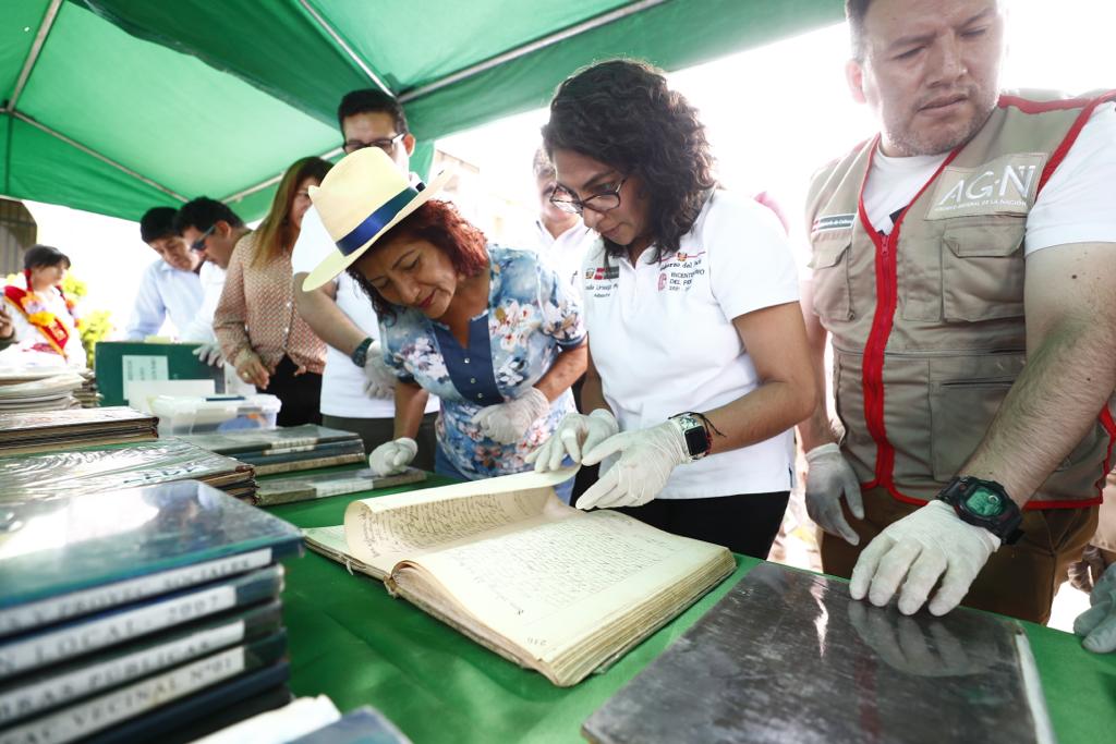 Ministra de Cultura participó en lanzamiento del programa “Yachasqa Kachun” en Atavillos Bajo