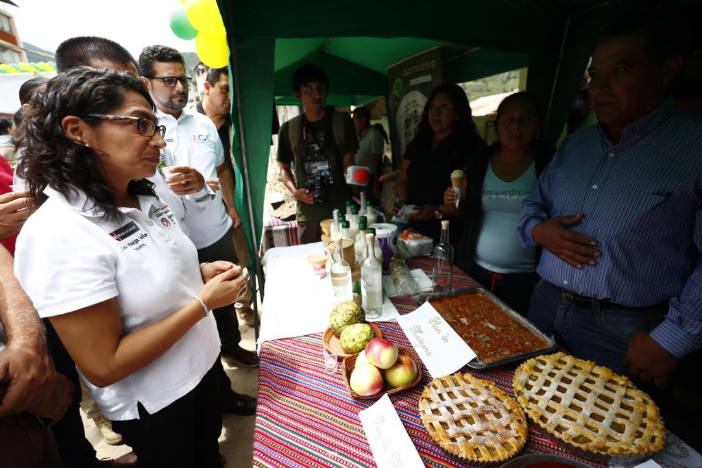 Ministra de Cultura participó en lanzamiento del programa “Yachasqa Kachun” en Atavillos Bajo