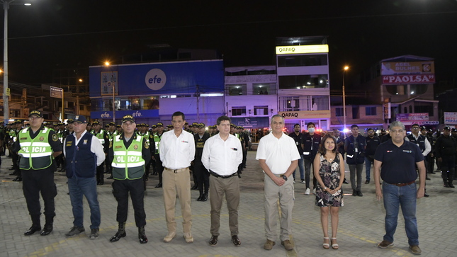 Ministro del Interior supervisa megaoperativos contra la delincuencia en Breña y Villa El Salvador