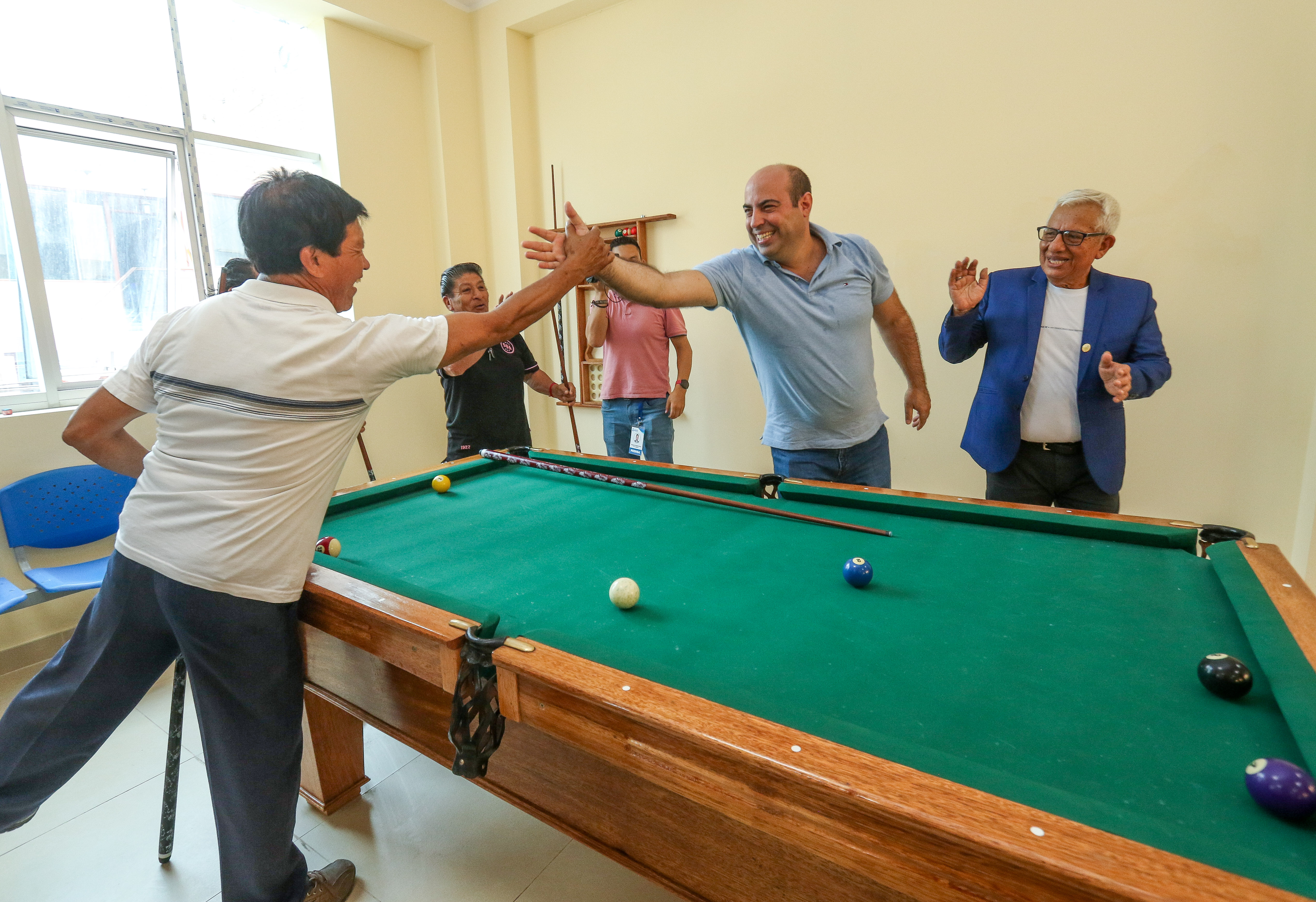 El alcalde Pedro Spadaro participó de la inauguración de un nuevo comedor en el Centro Integral del Adulto Mayor (CIAM).