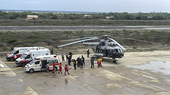 Instalan puente aéreo para traslado de pacientes ante activación de quebradas por lluvias