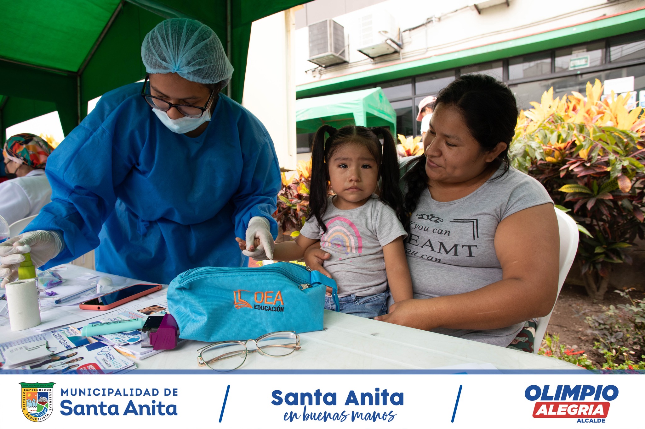 ¡Los niños santanitenses tuvieron un regreso a clases inolvidable con "De vuelta al cole con la muni"! Ofrecimos atención médica como oftalmología, audiometría,odontología pediatría entre otros. Estamos felices de haber beneficiado a muchos participantes. ¡Gracias por confiar en nosotros para mejorar la salud y el bienestar de nuestros niños!
#olimpioalegria
#santaanitaenbuenasmanos