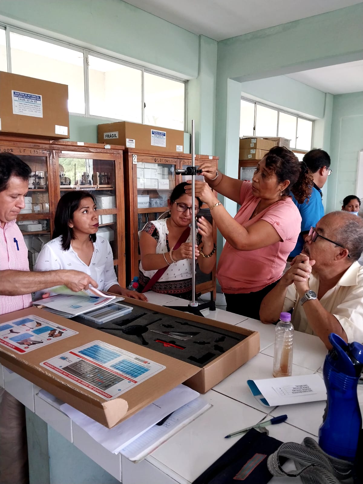 I taller de fortalecimiento de competencias de docentes de Ciencia y Tecnología del nivel secundaria