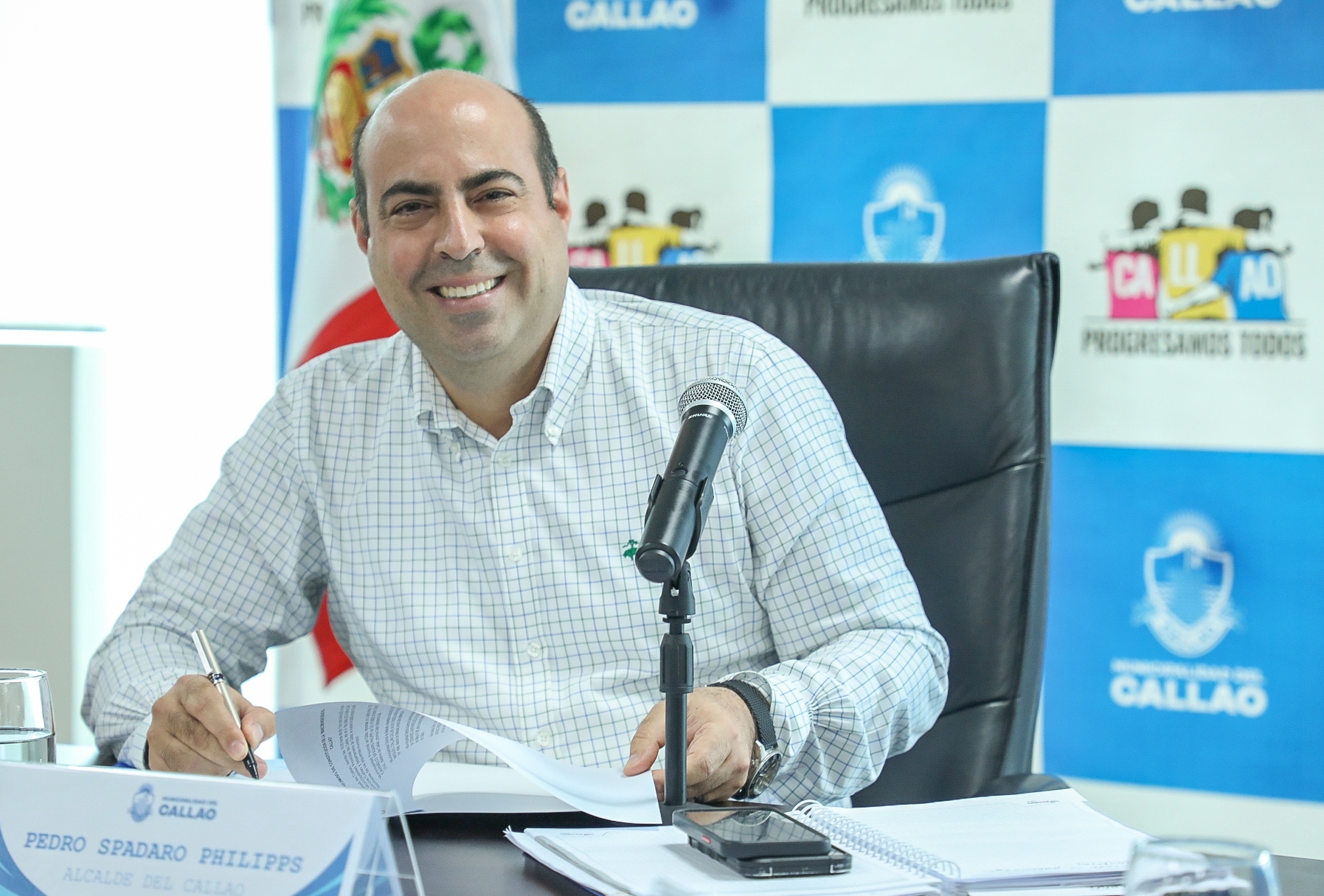 Nuestro alcalde Pedro Spadaro lidera reunión de urgencia con alcaldes del Callao.