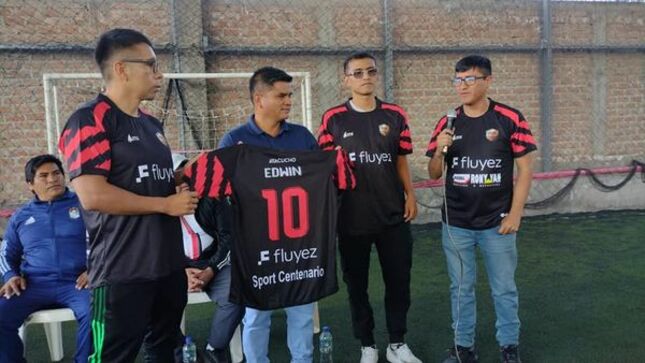 Inauguración de actividades deportivas para los niños y niñas.