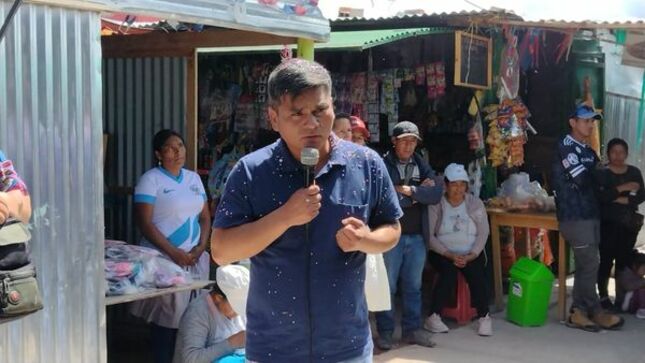 Entrega de resolución al Mercado de Casuarinas - San Jose
