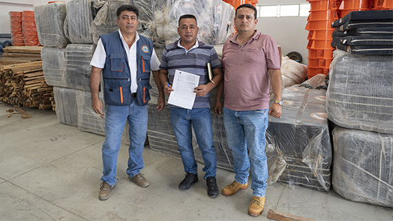 GORE entrega ayuda humanitaria para 133 familias de Lagunas (Ayabaca)