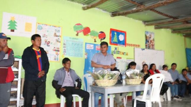  Reunión de la Asociación Pro Vivienda Yanamilla.