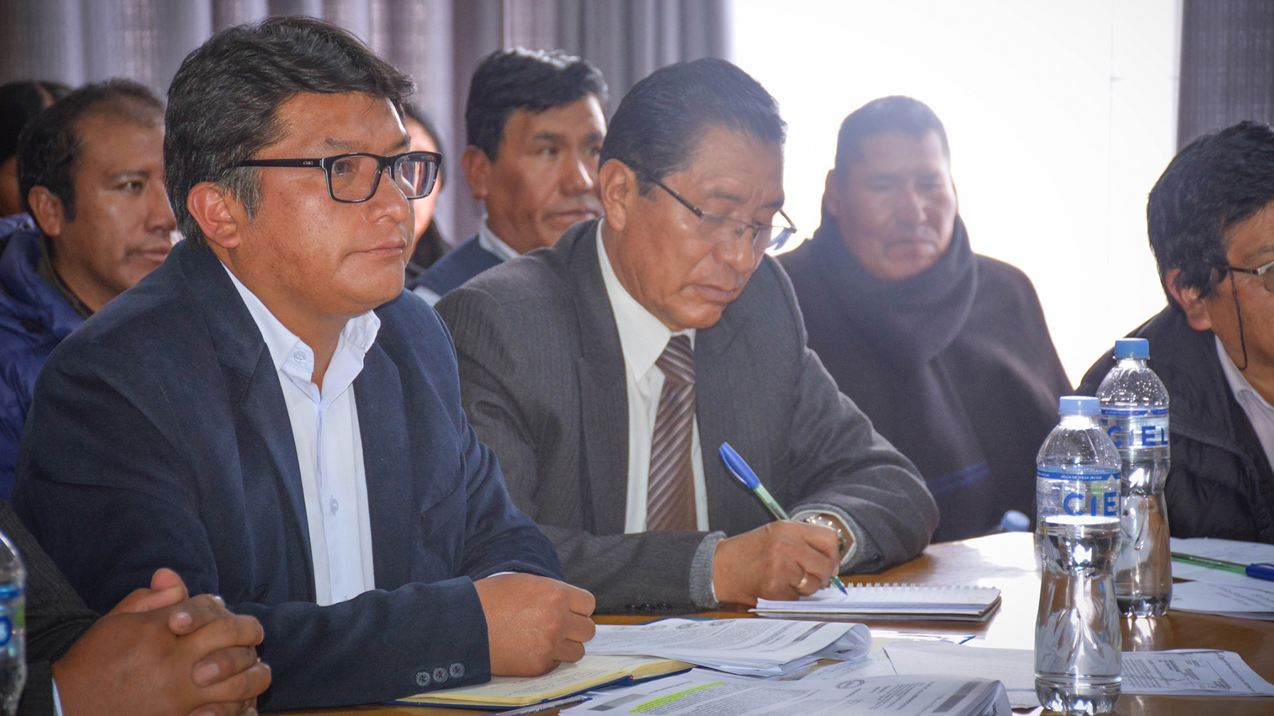 Autoridades y Sociedad civil de la Provincia de Yunguyo se reunieron con el Gobernador Regional y Representantes del PRONIS
