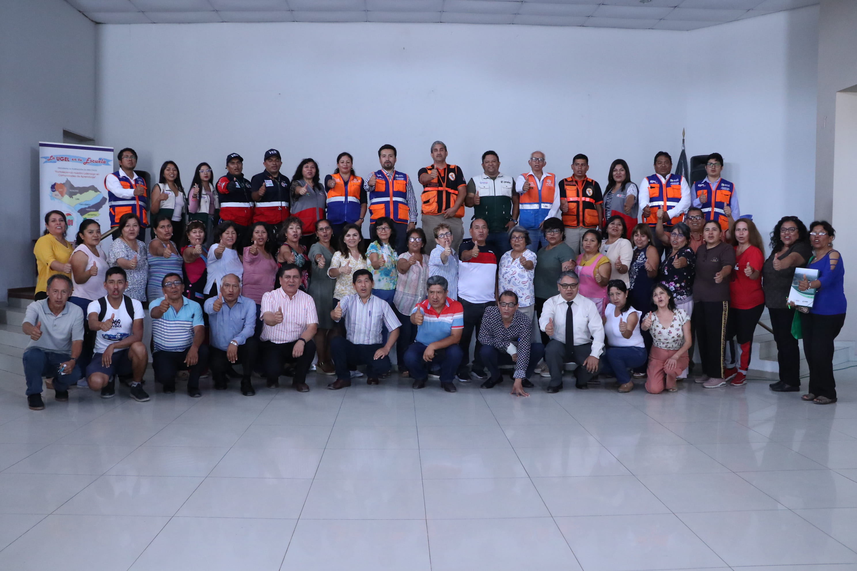 Directores de ie de sjm participaron del tema: gestión del riesgo de desastres
