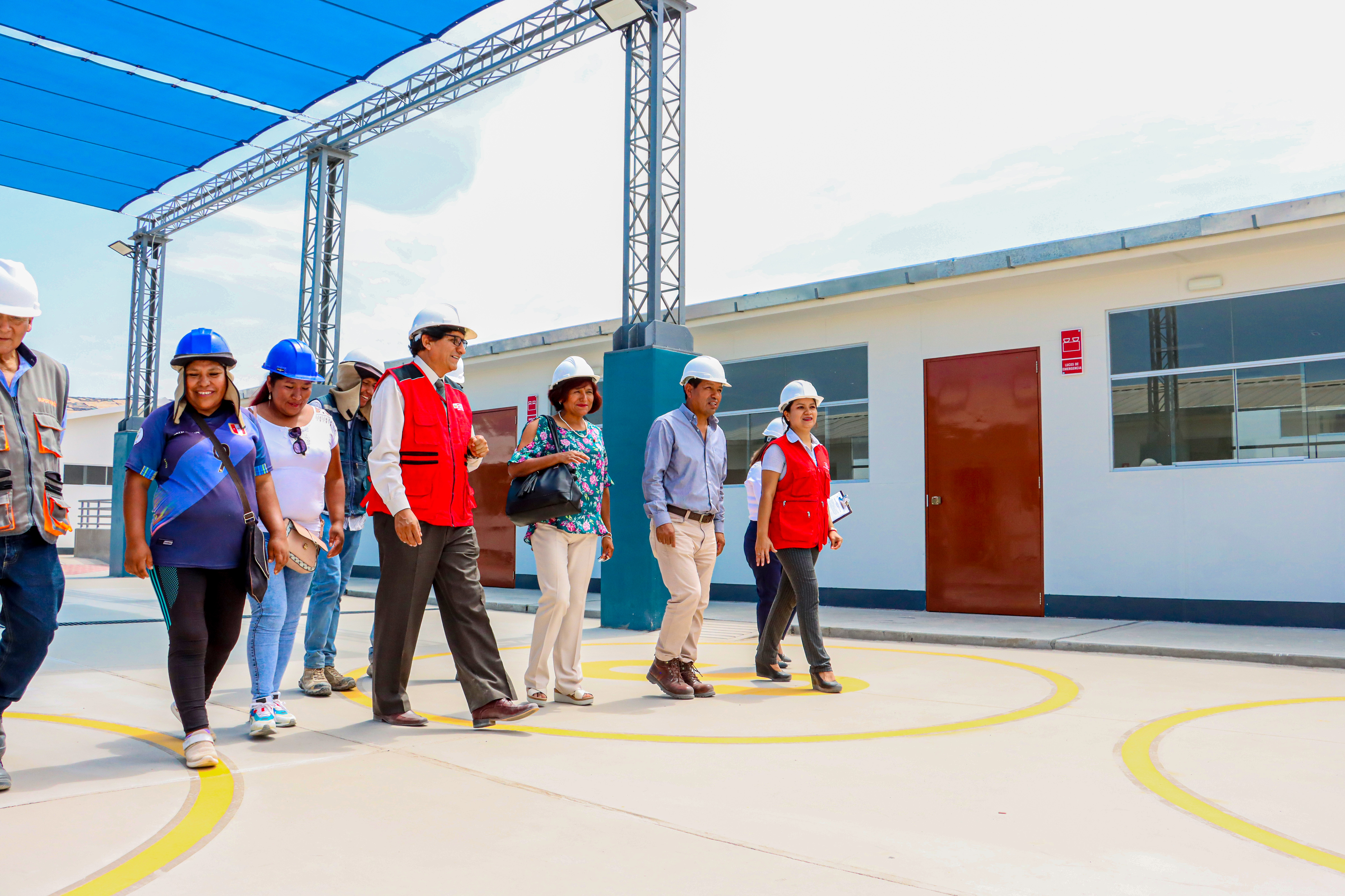 Culminan aulas de contingencia en IE Guillermo Auza Arce