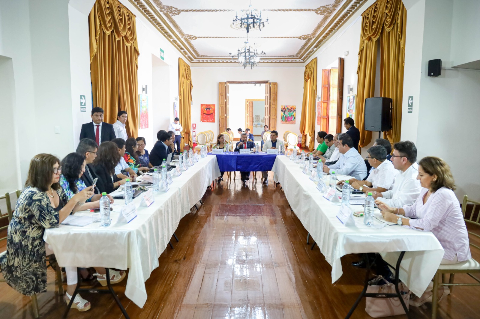 César Acuña anuncia shock de inversión con 40 millones en educación en el 2023