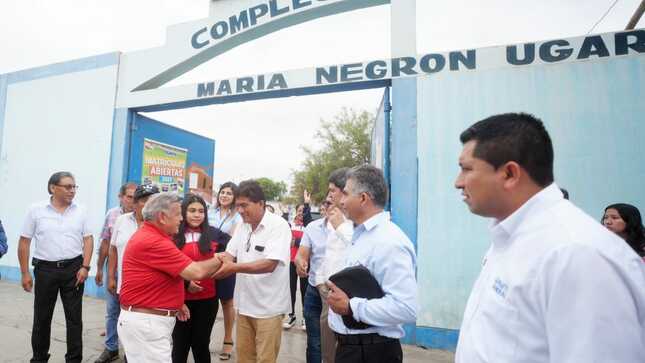 César Acuña: “Mi compromiso es terminar el colegio María Negrón antes del 28 de julio”