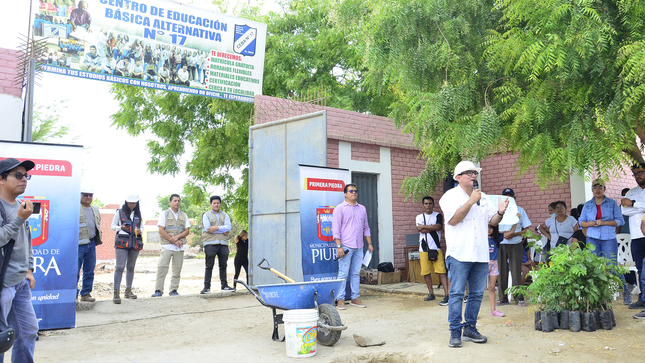 La ceremonia contó con la participación de autoridades y vecinos