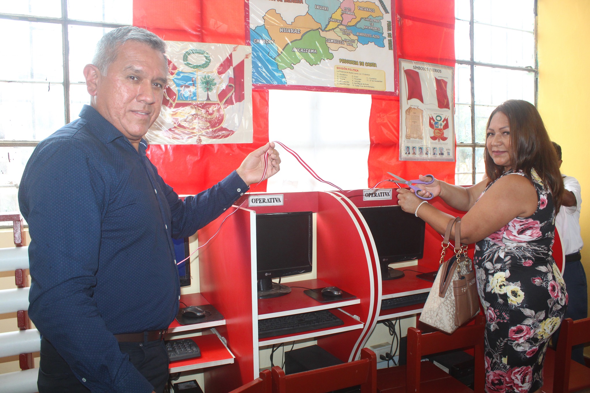 Alcalde provincial participa de apertura de la videoteca de la I.E. Nuestra Señora del Carmen