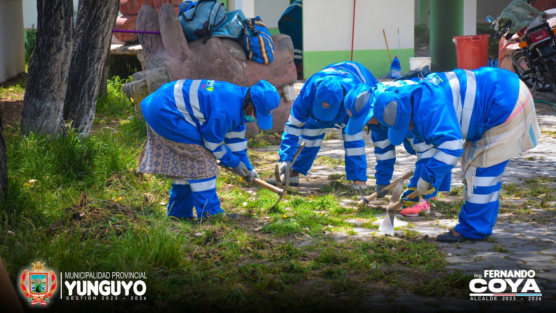 Municipio de Yunguyo realiza trabajos de Limpieza en el complejo deportivo del Barrio Agua Dulce